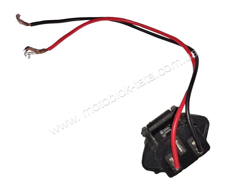 Порт під зарядку YBX