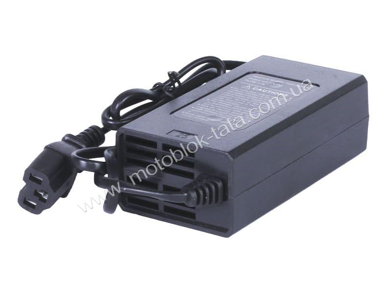 Зарядное устройство YBX 1.7А на аккумуляторный опрыскиватель