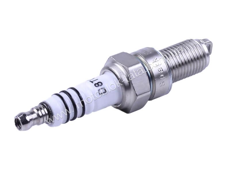Свічка TΛTΛ D8TC на бензиновий двигун СВ-125/150